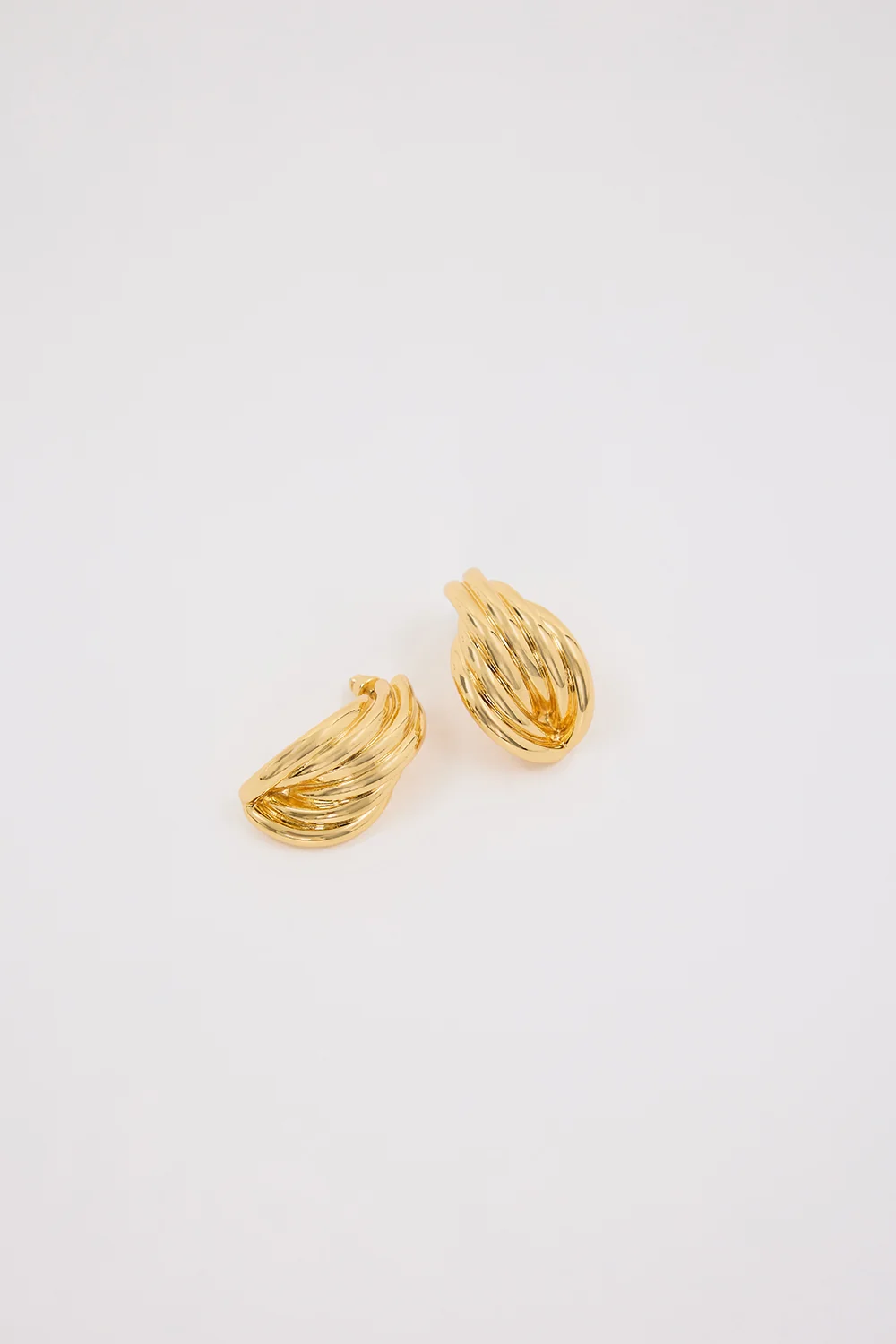 AMBER SCEATS QUINLAN EARRING GOLD - Image 3
