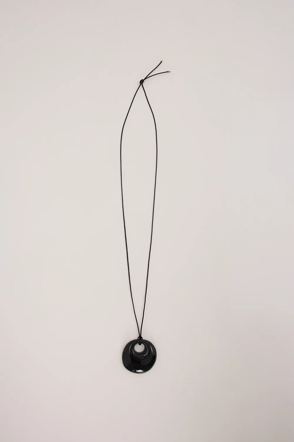 ANNA ROSSI RAINA PENDANT NECKLACE BLACK