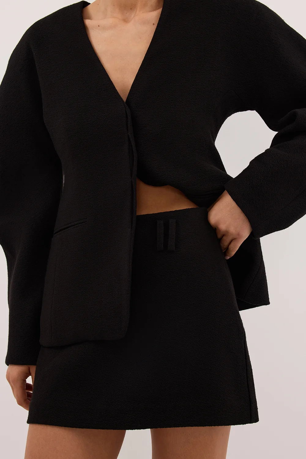 BOBBI BLACK BOUCLE SKORT - Image 5