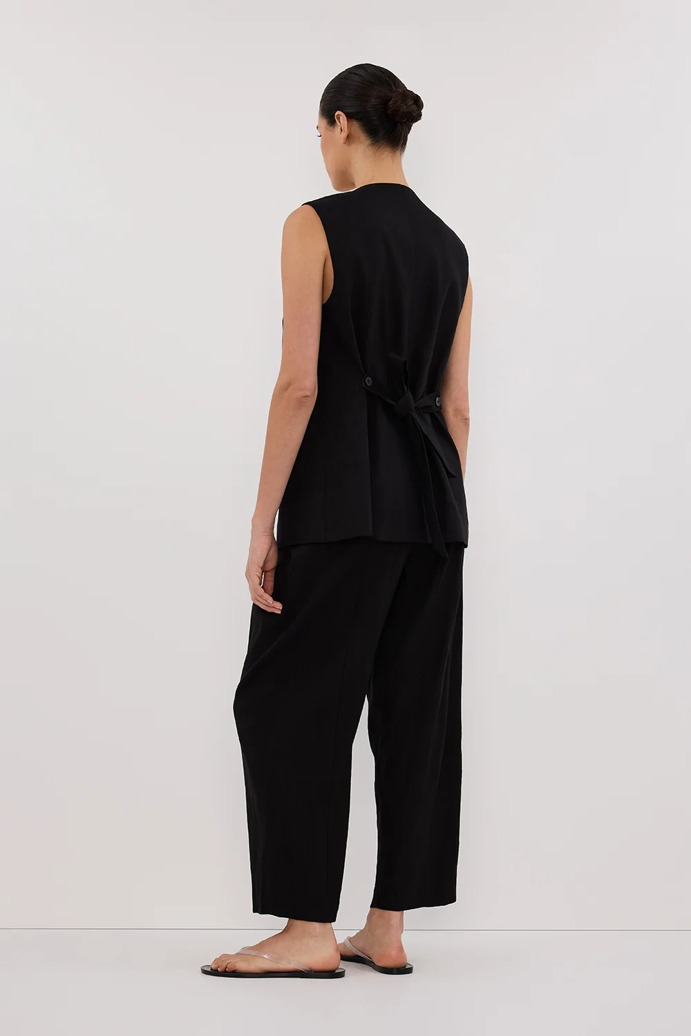 BRAX BLACK TAPERED PANT - Image 4