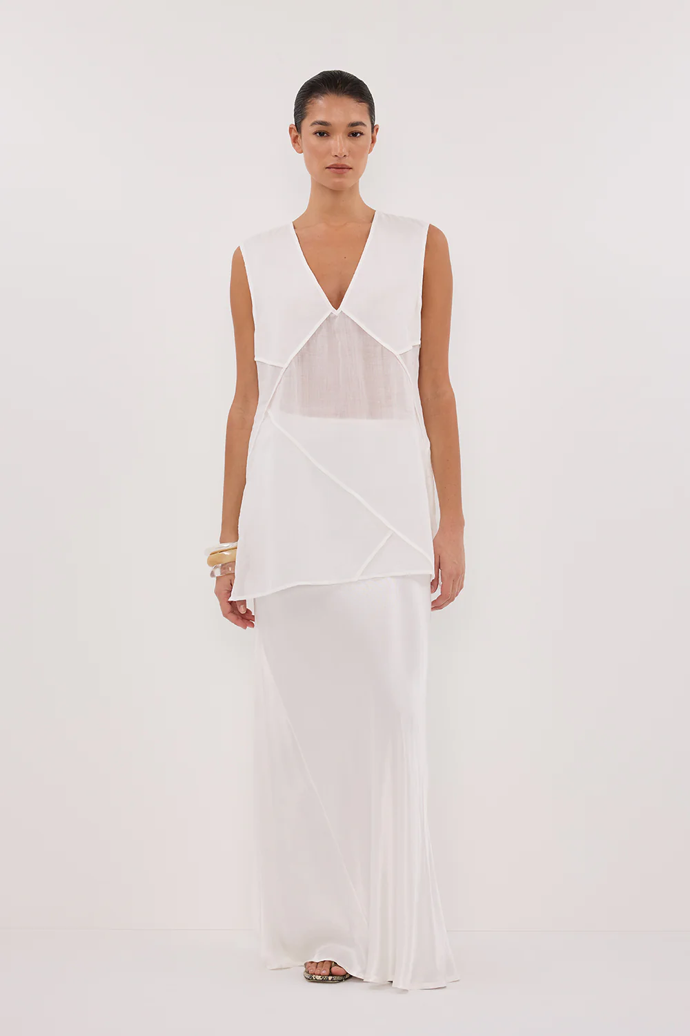 CARMEL WHITE RAMIE V NECK TOP