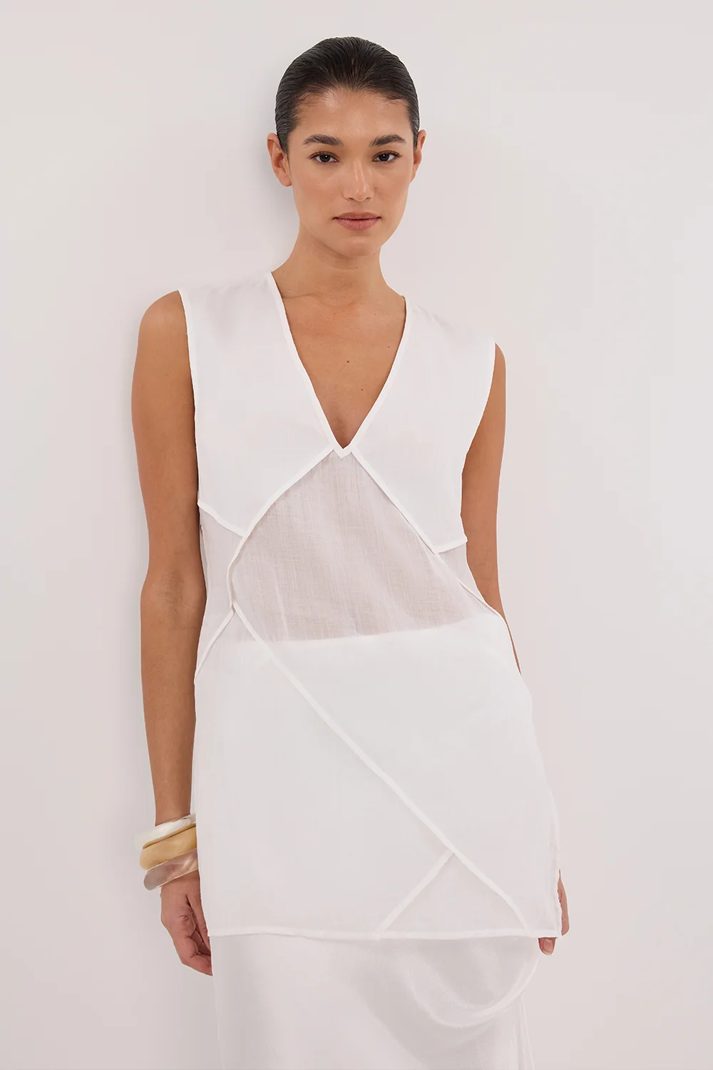 CARMEL WHITE RAMIE V NECK TOP - Image 2