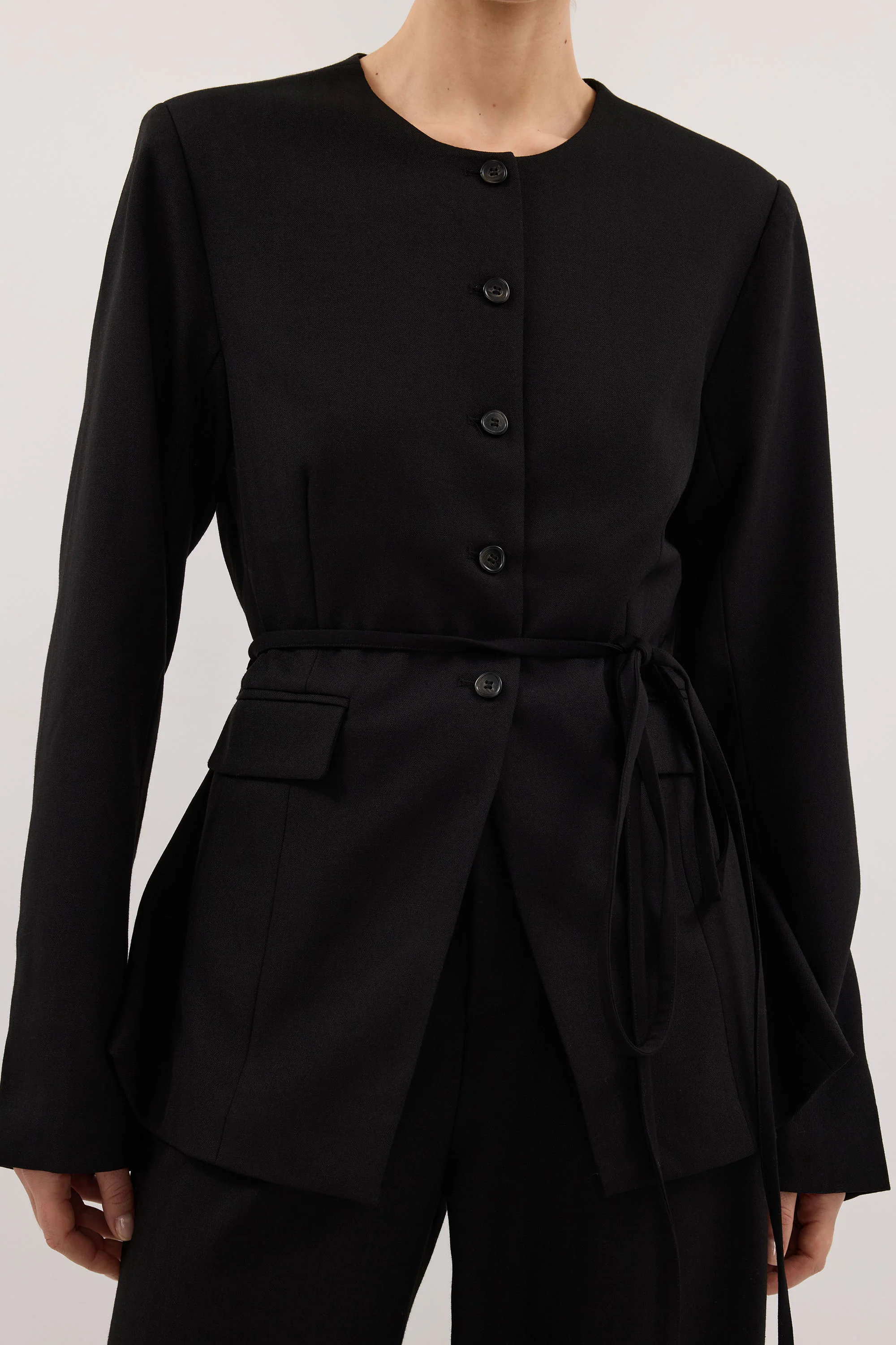CYRUS BLACK COLLARLESS BLAZER - Image 5