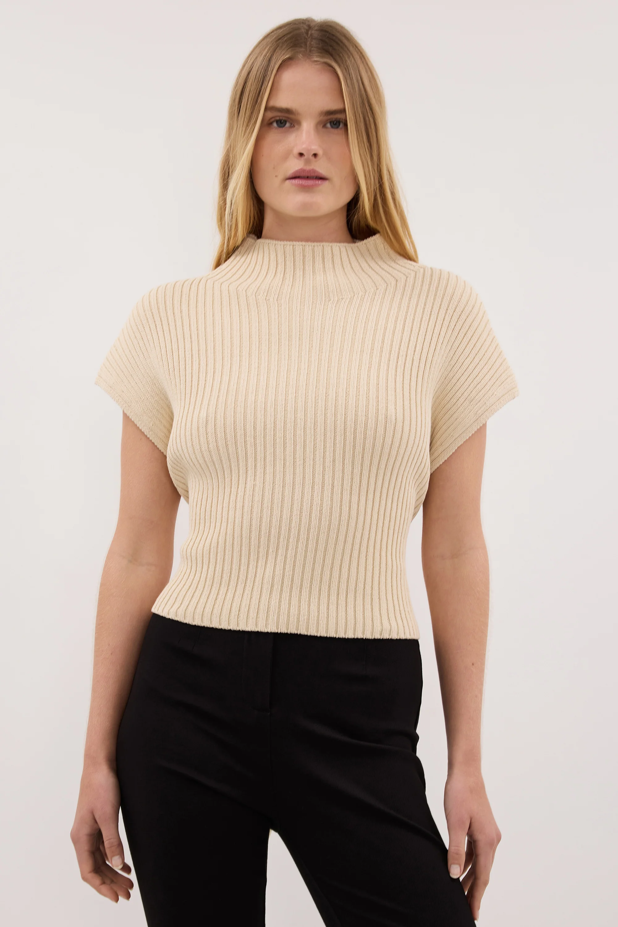DELLA NATURAL KNIT TOP - Image 2