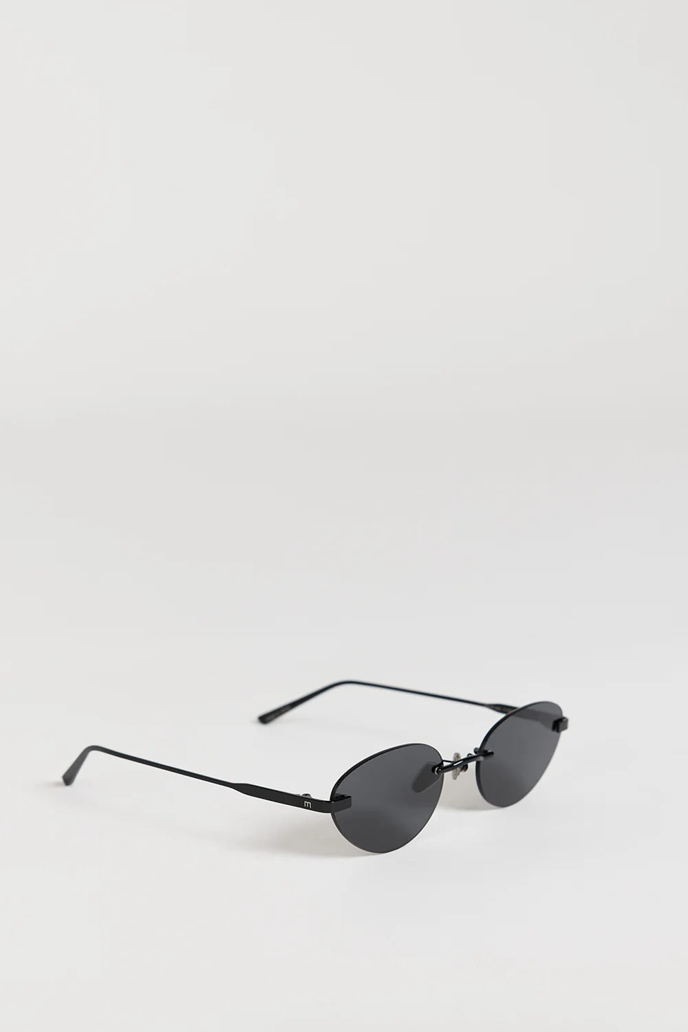 ELISA JOHNSON TRINITY GLOSS BLACK SUNGLASSES - Image 4