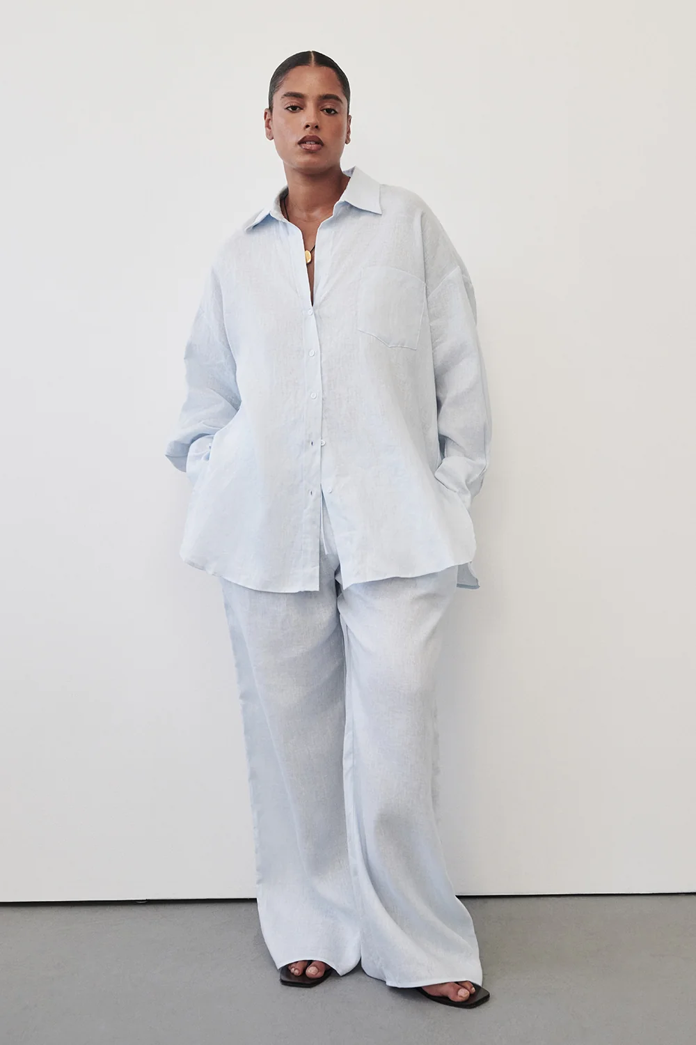 ELLIS ICE BLUE LINEN PANT - Image 2