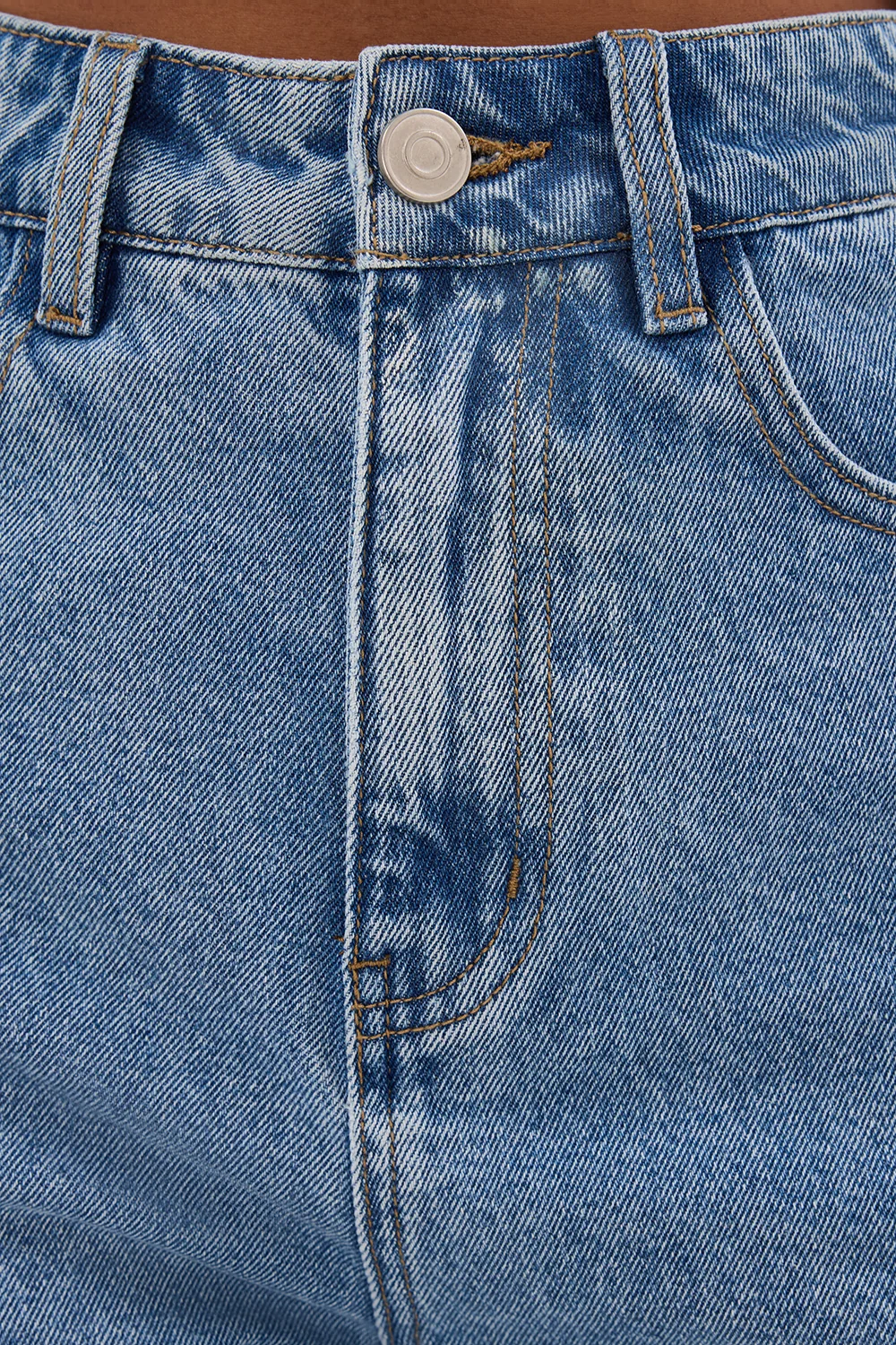 FINN MEDIUM BLUE DENIM SHORT - Image 5