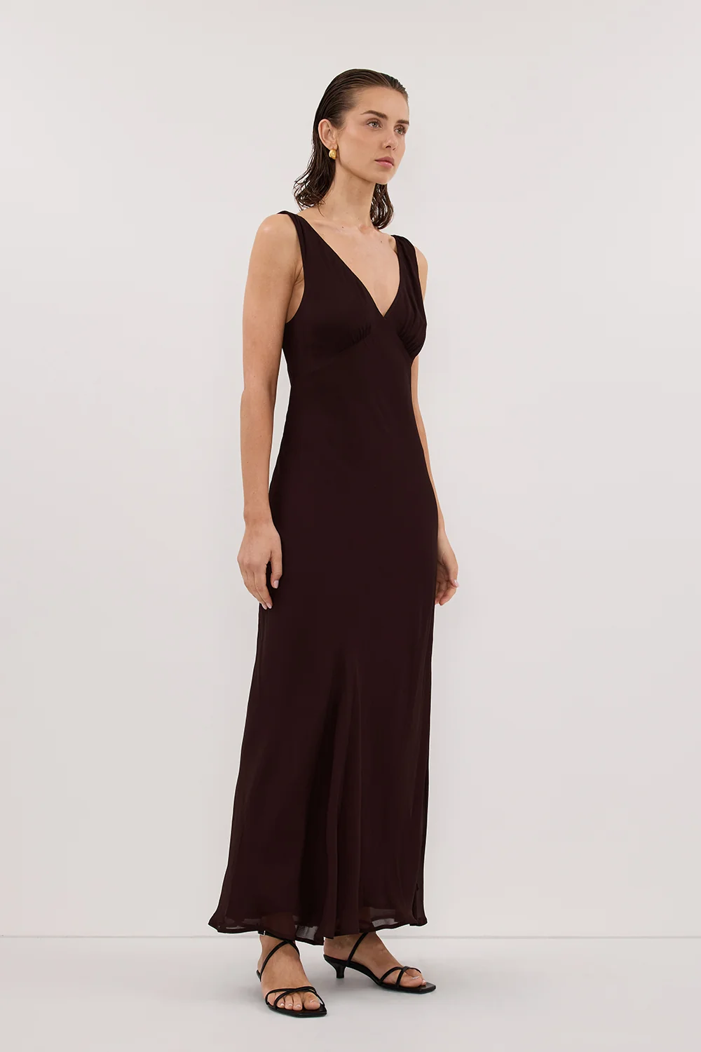 JORJA DARK CHOC SLEEVELESS MAXI DRESS - Image 3