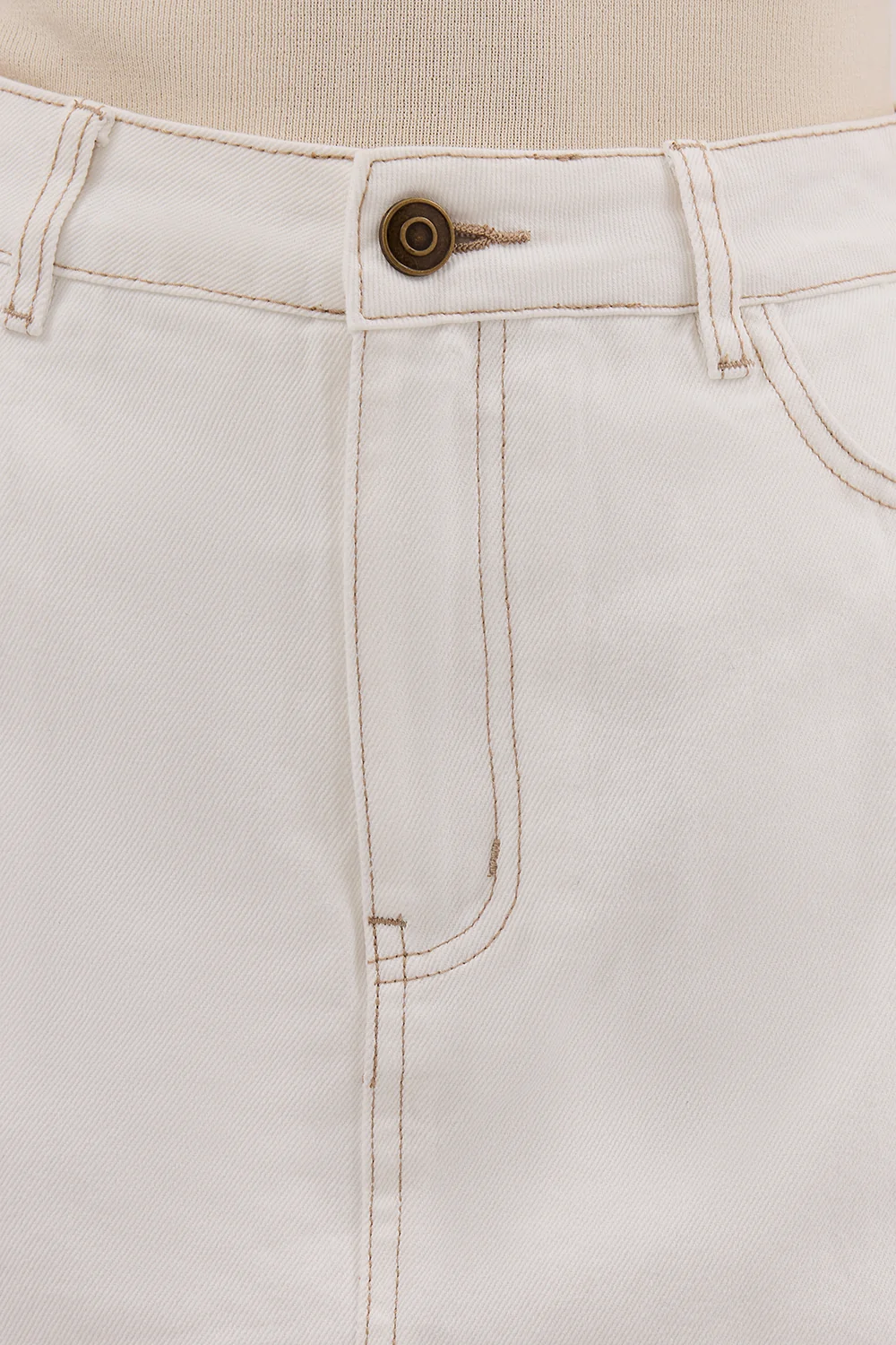 KERA WHITE DENIM A LINE SKORT - Image 6