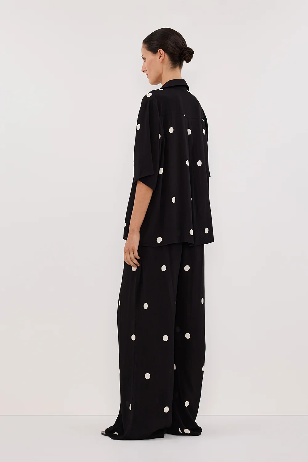LAURA SPOT SHORT SLEEVE SHIRT - Image 4