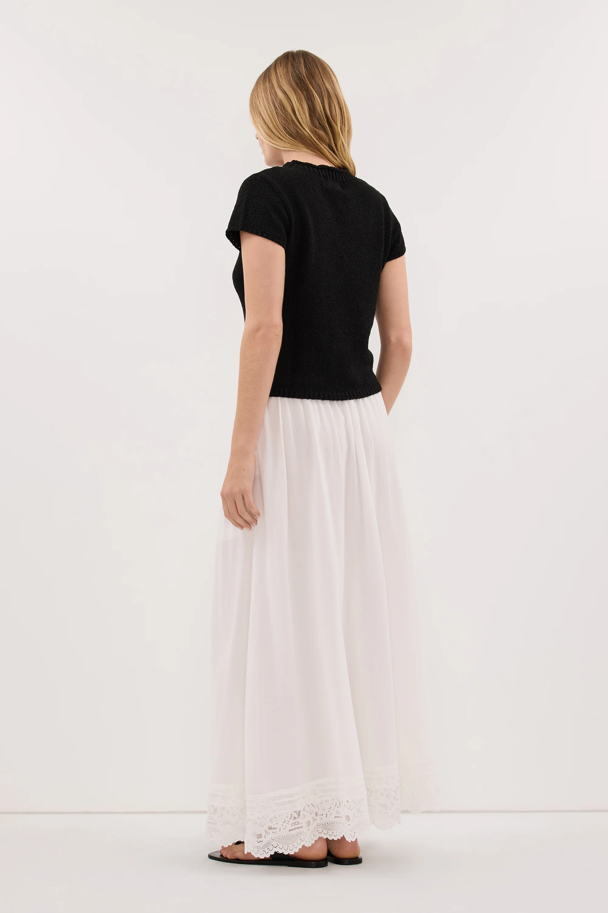 LEO BLACK KNIT TOP - Image 3