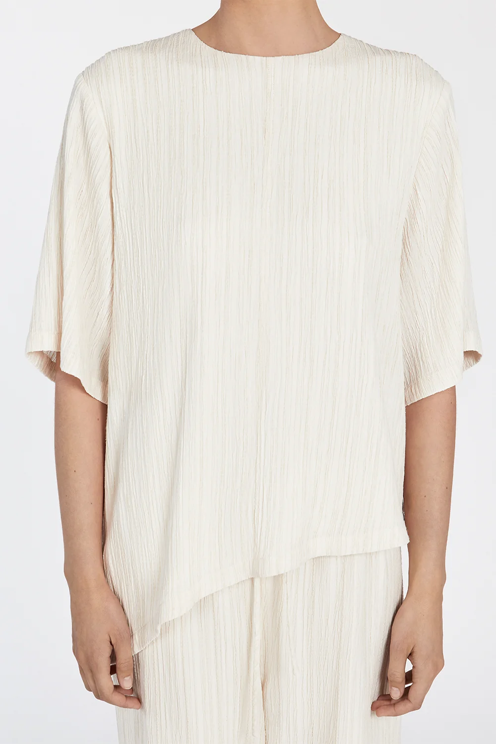 LOZ CREAM ASYM BOXY TEE - Image 5