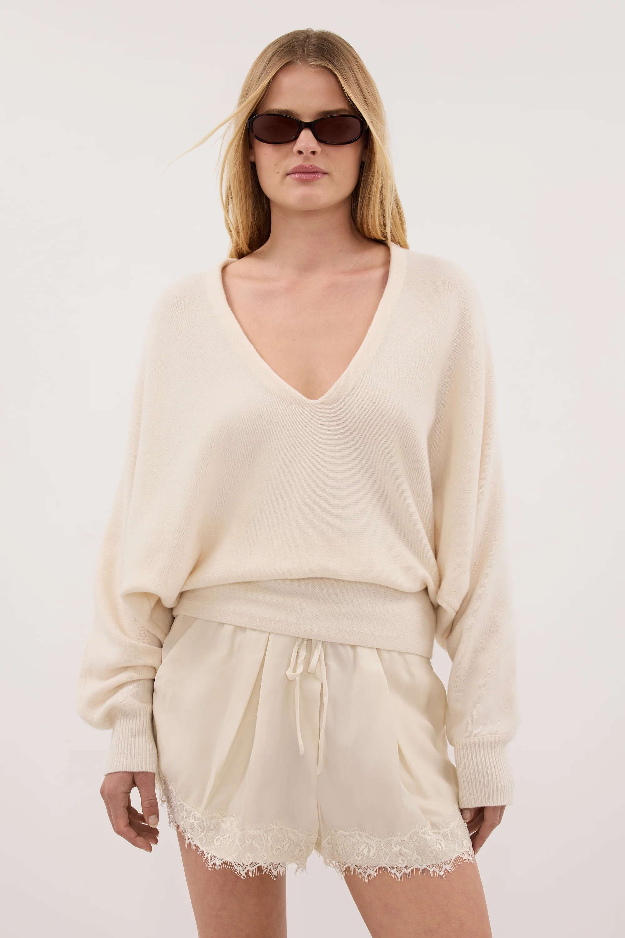 LUMI CREAM V NECK MERINO KNIT JUMPER - Image 2