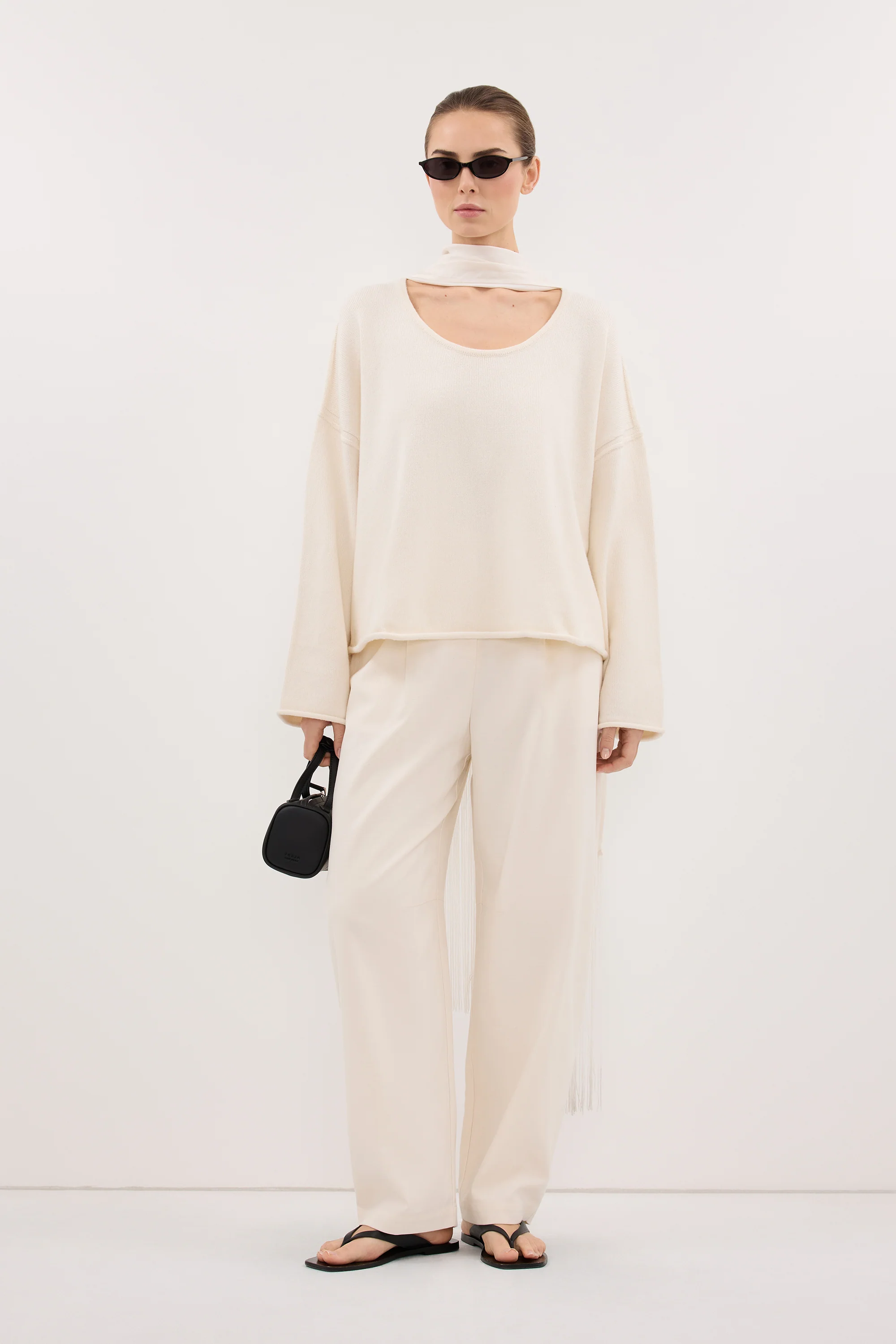 MARTA CREAM KNIT LIGHTWEIGHT JUMPER - Image 3