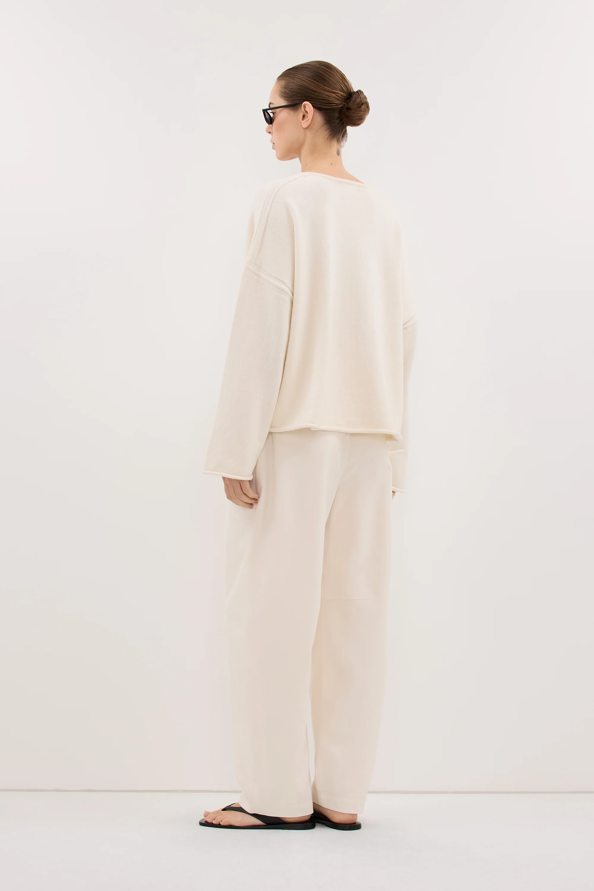 MARTA CREAM KNIT LIGHTWEIGHT JUMPER - Image 4