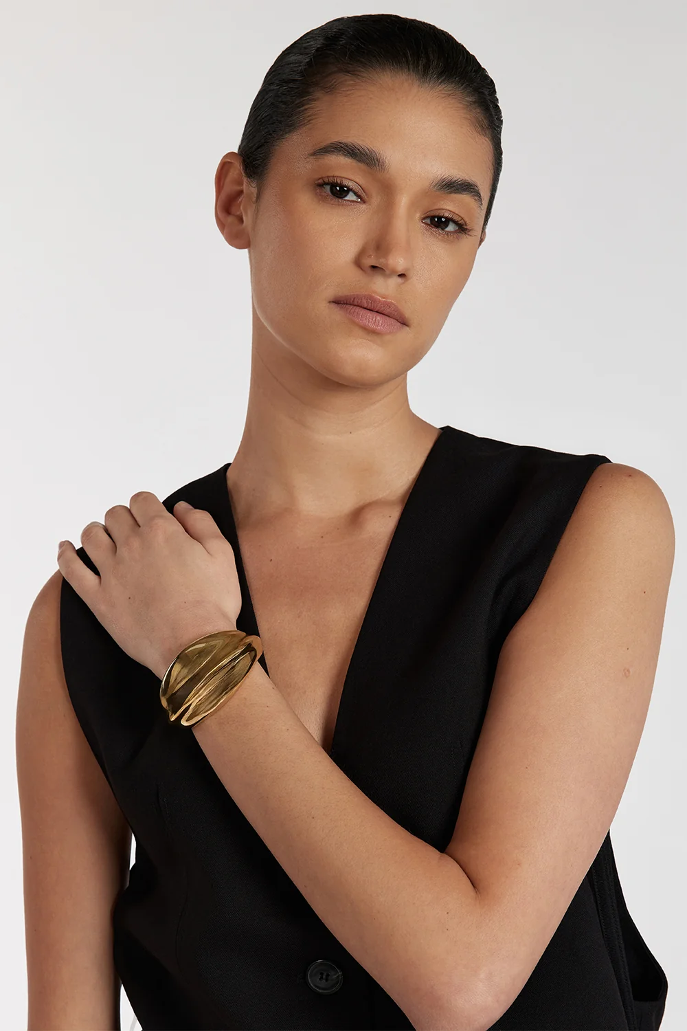 MÉGA SIMONE GOLD CUFF BRACELET - Image 3
