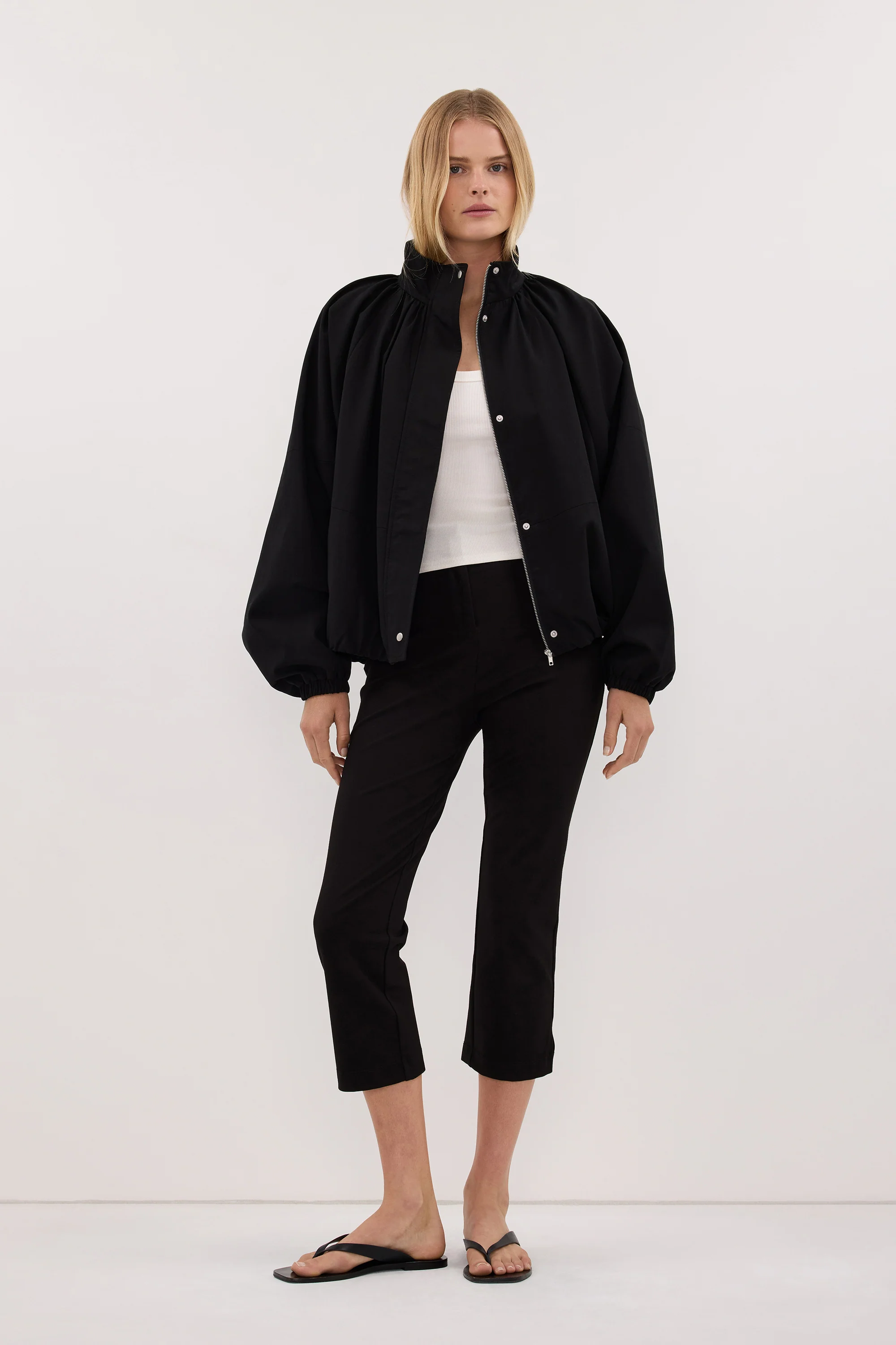 OAKLEE BLACK BATWING LIGHTWEIGHT JACKET - Image 5