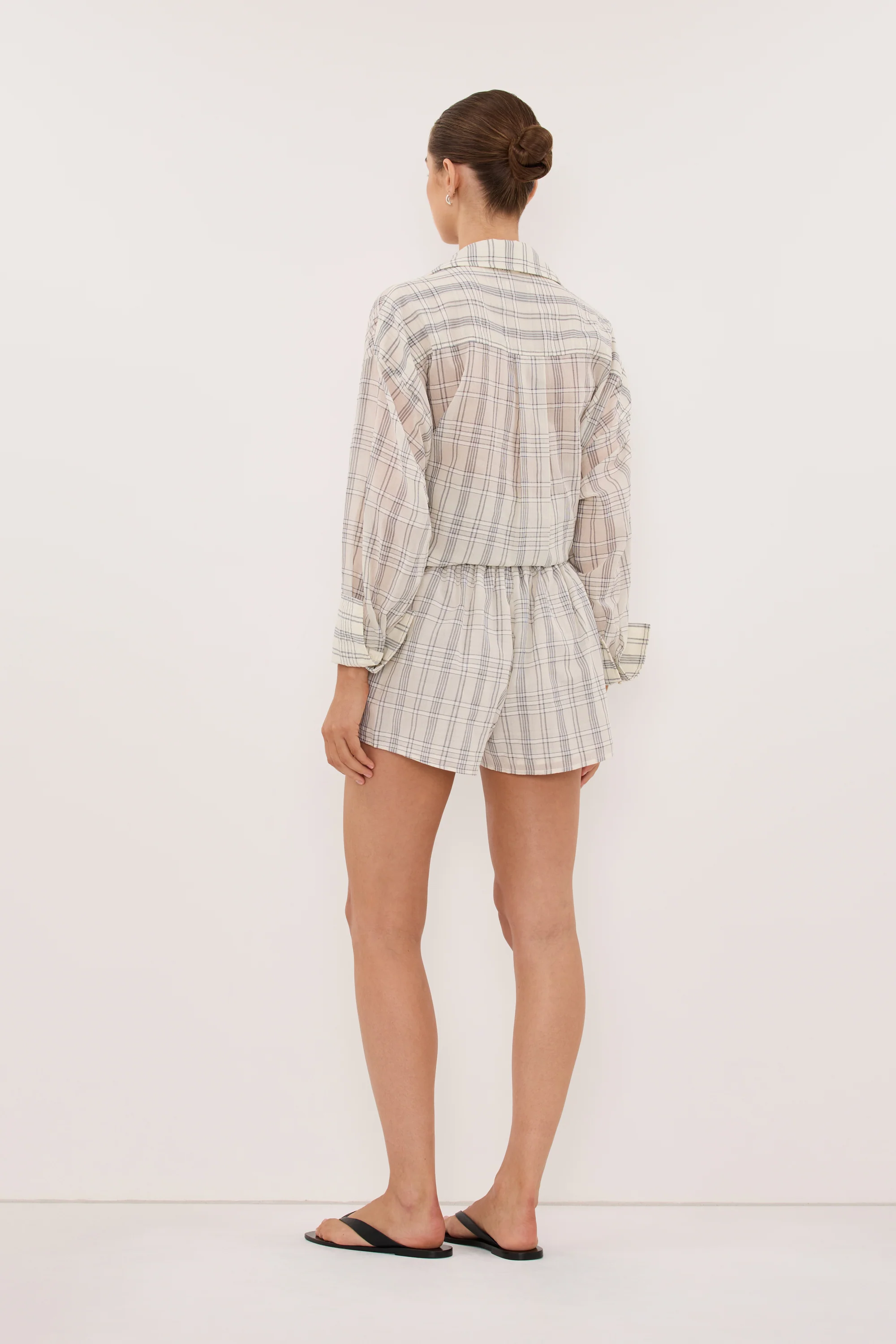 PETRA OFF WHITE CHECK SHORT - Image 5