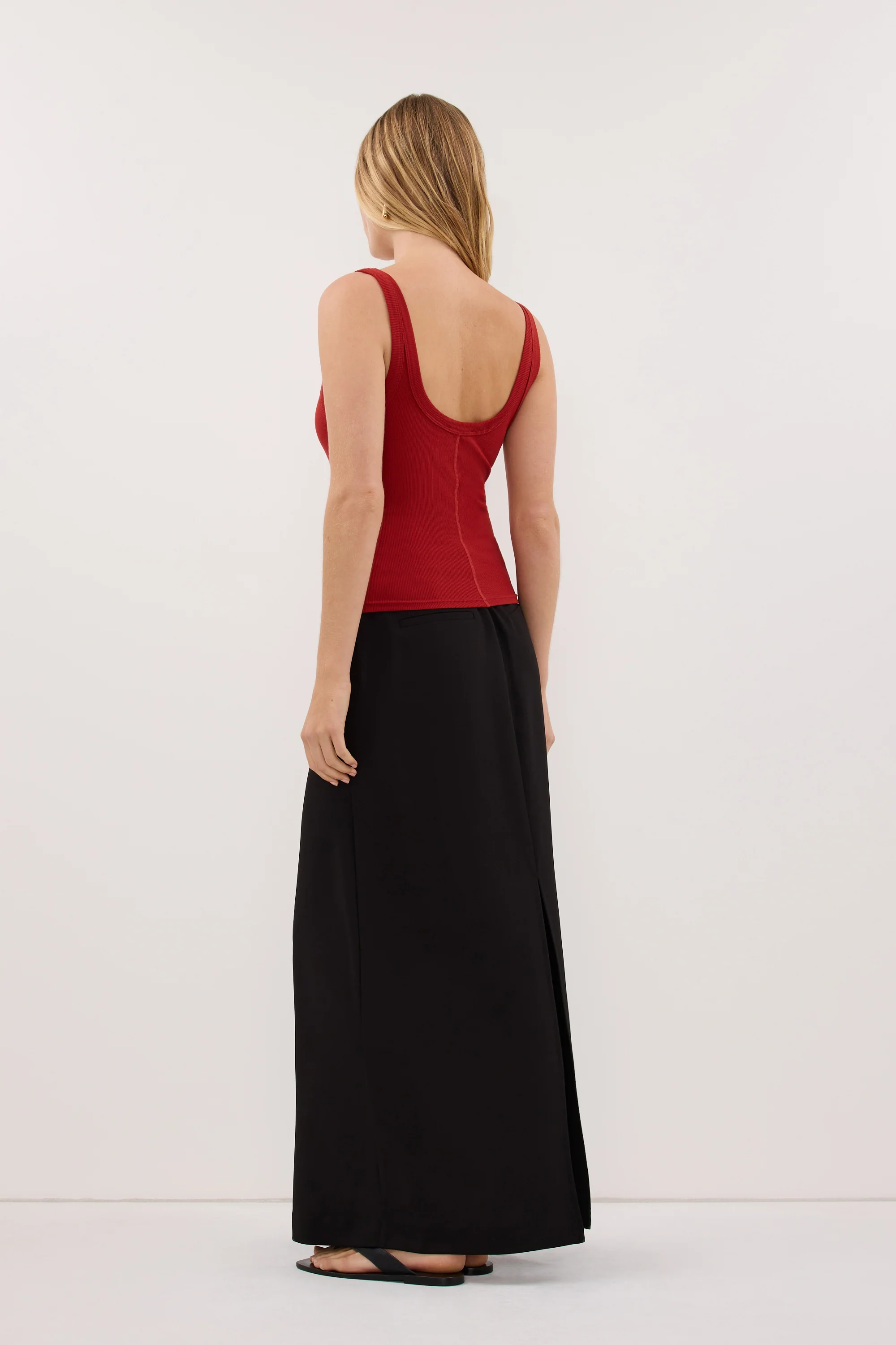 PHOEBE BURNT RED SCOOP NECK TANK TOP - Image 4