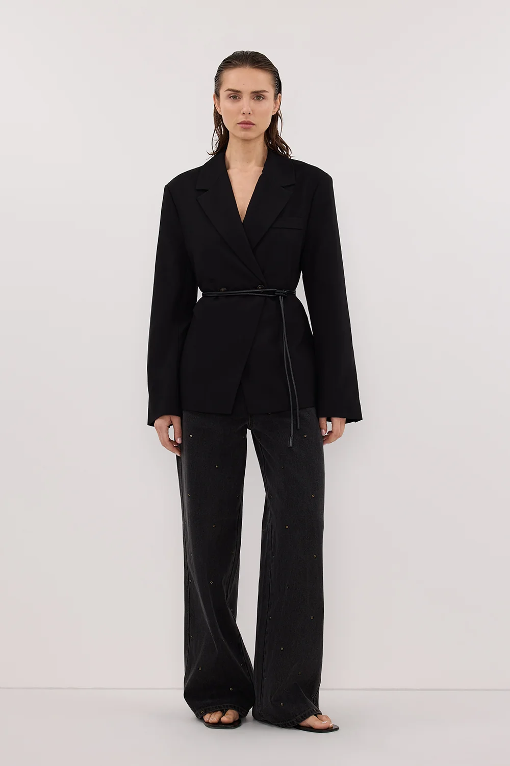 REAGAN 2.0 BLACK RINSE EYELET SLOUCHY JEAN