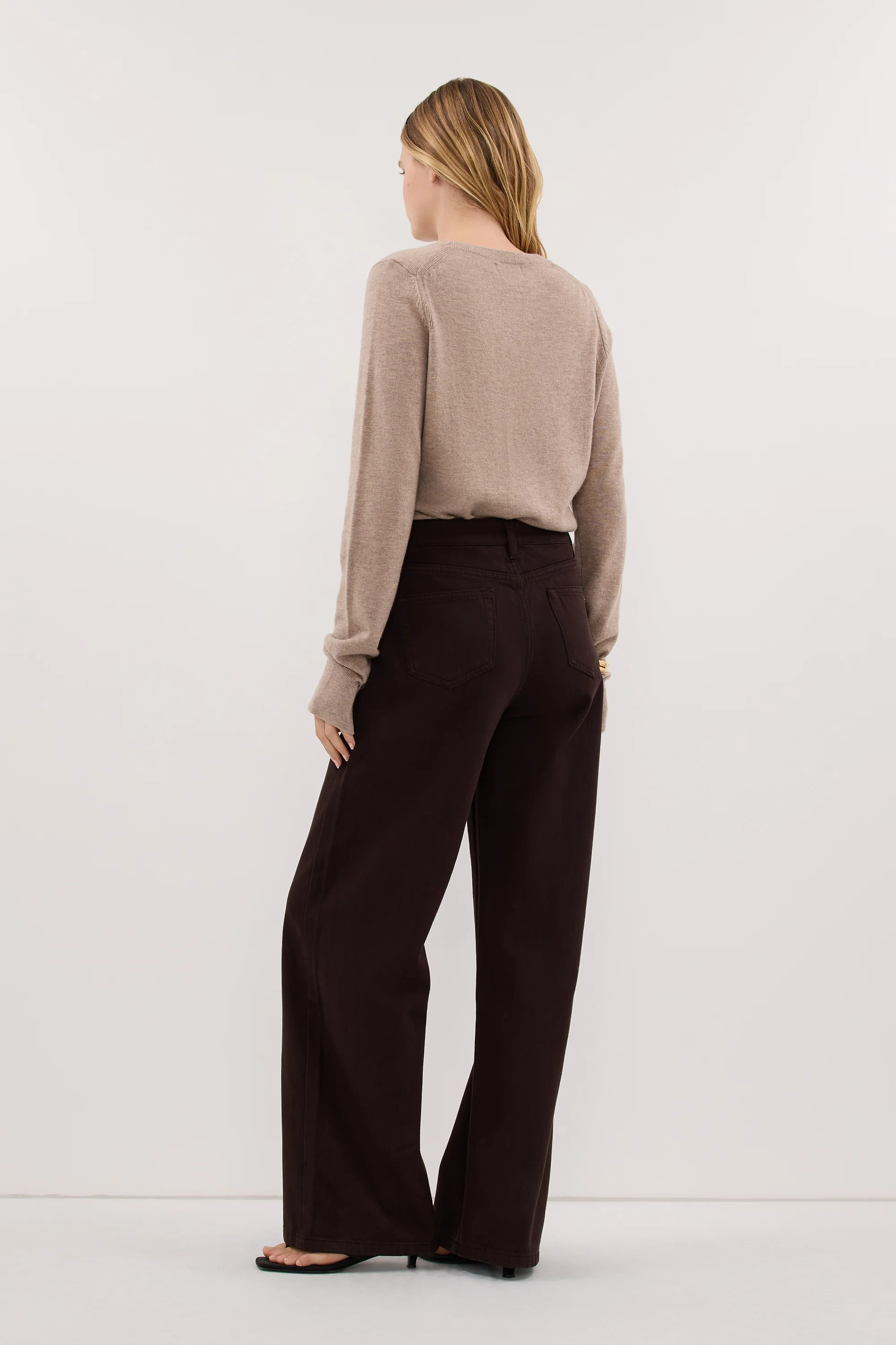 REAGAN 2.0 BURNT CHOC SLOUCHY JEAN - Image 4