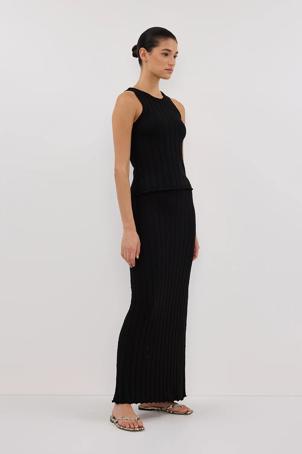REM BLACK KNIT MIDI SKIRT - Image 3