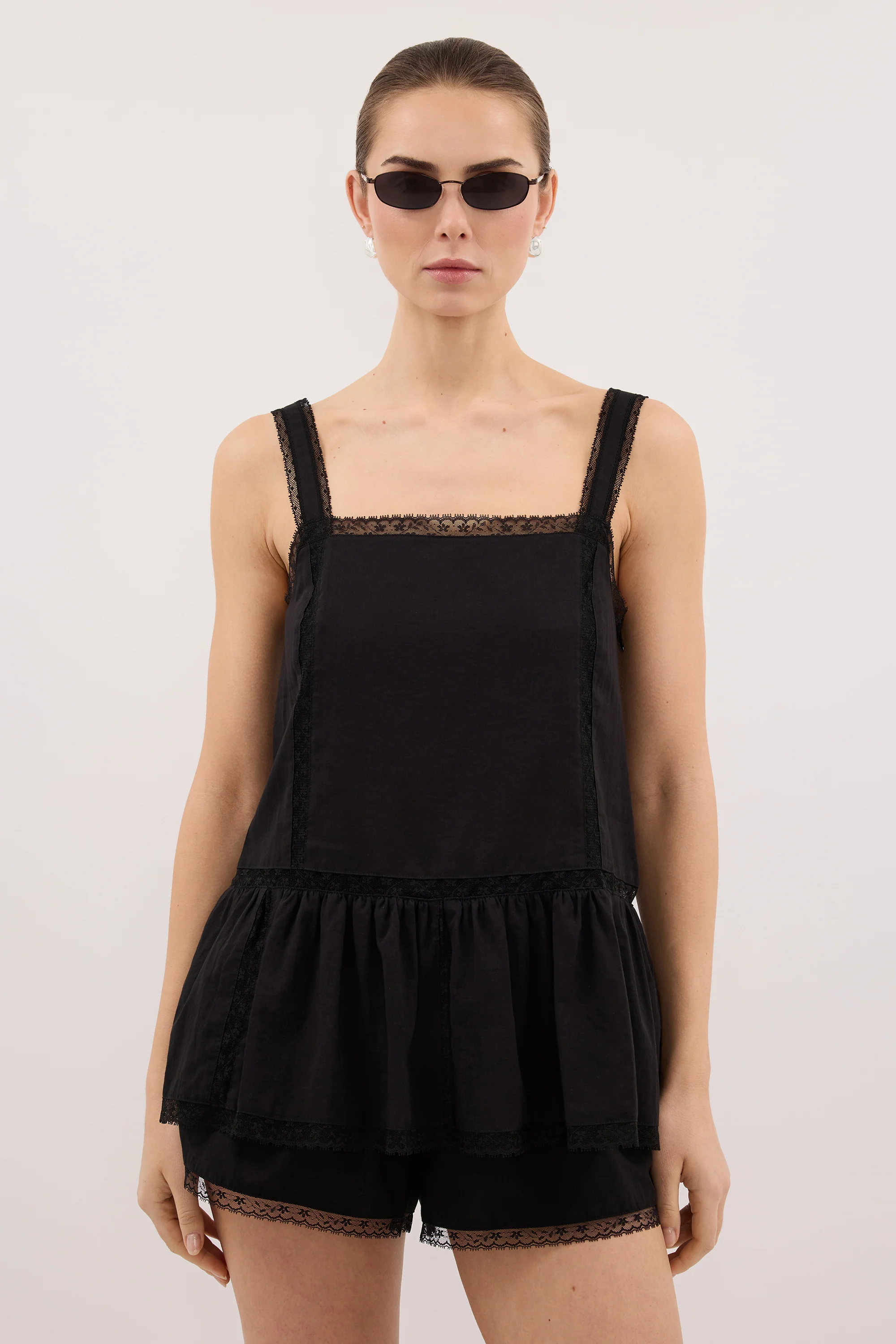 ROSIN BLACK LACE TRIM SHORT - Image 2