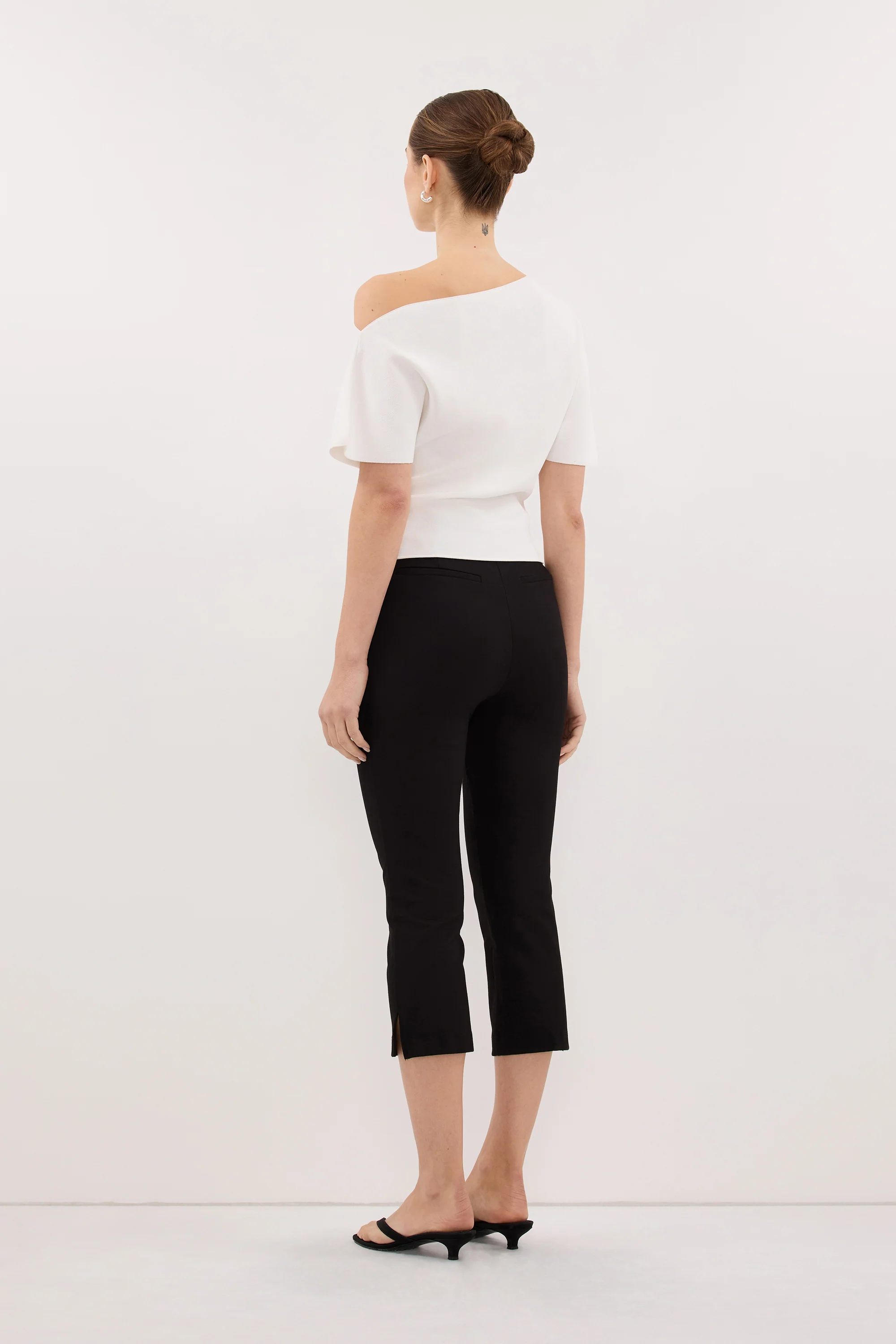 SCARLETT OFF WHITE ASYM KNIT TOP - Image 3
