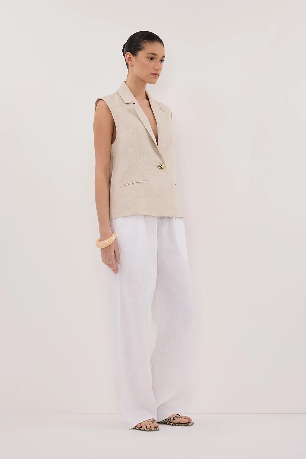 SELAH NATURAL LINEN SLEEVELESS VEST - Image 3