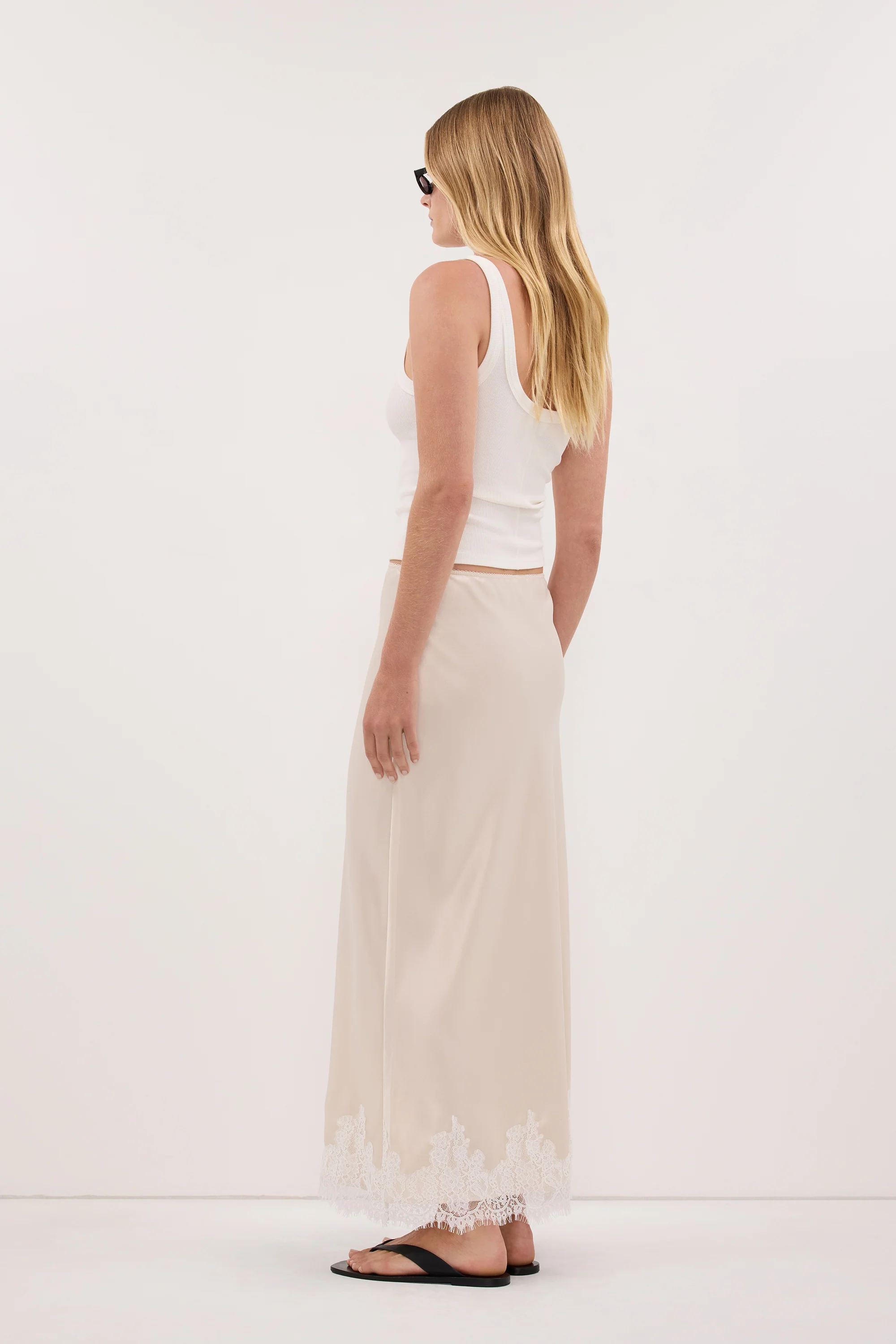 SELENE OYSTER SATIN MIDI SKIRT - Image 4