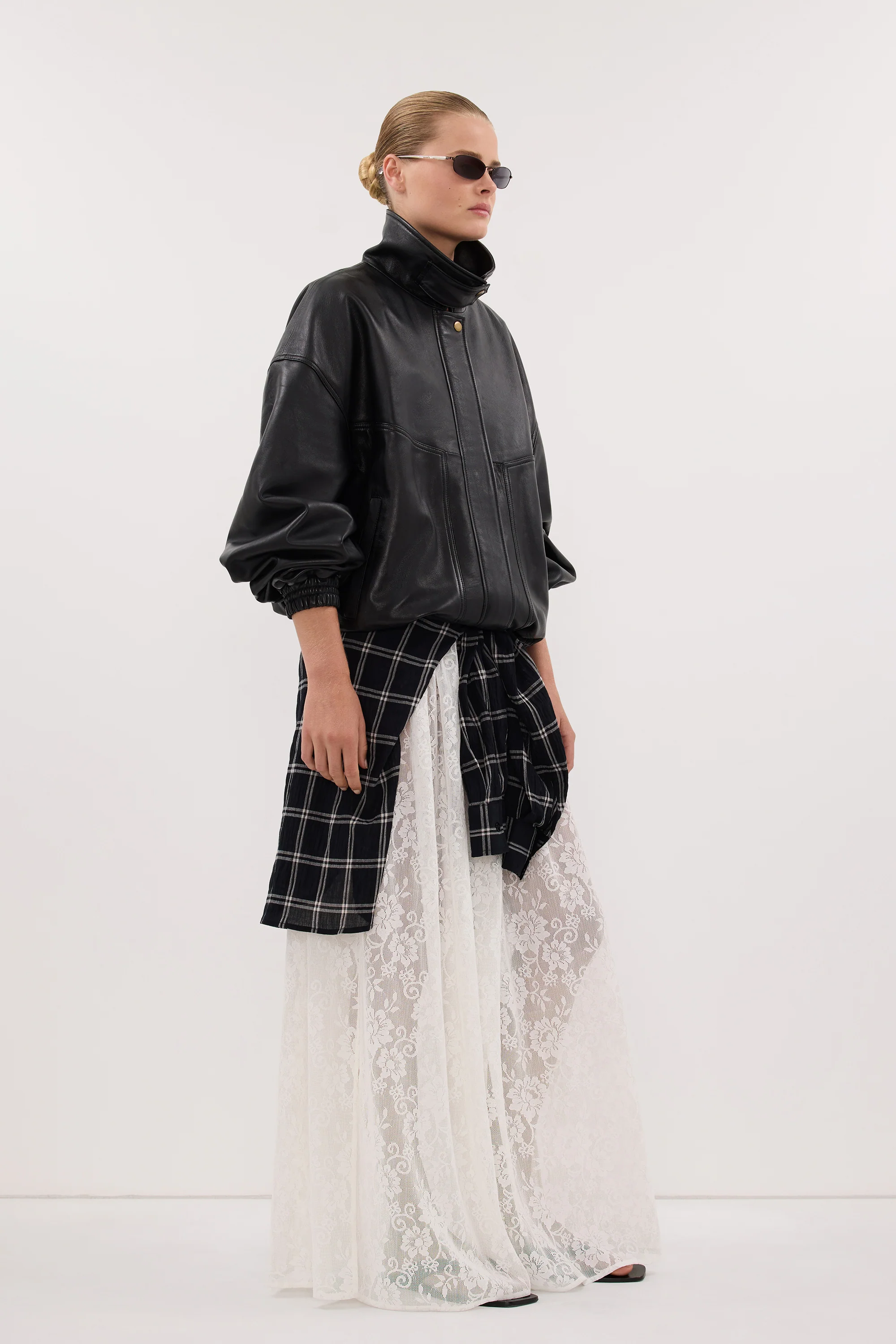 SERIN BLACK LEATHER BOMBER JACKET - Image 3