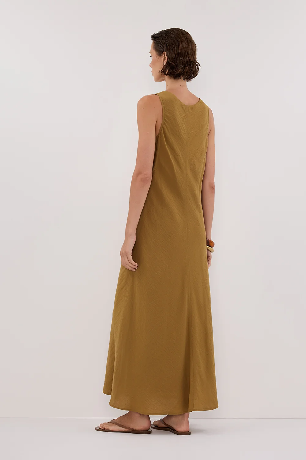 SHILOH FERN SCOOP NECK MIDI DRESS - Image 4