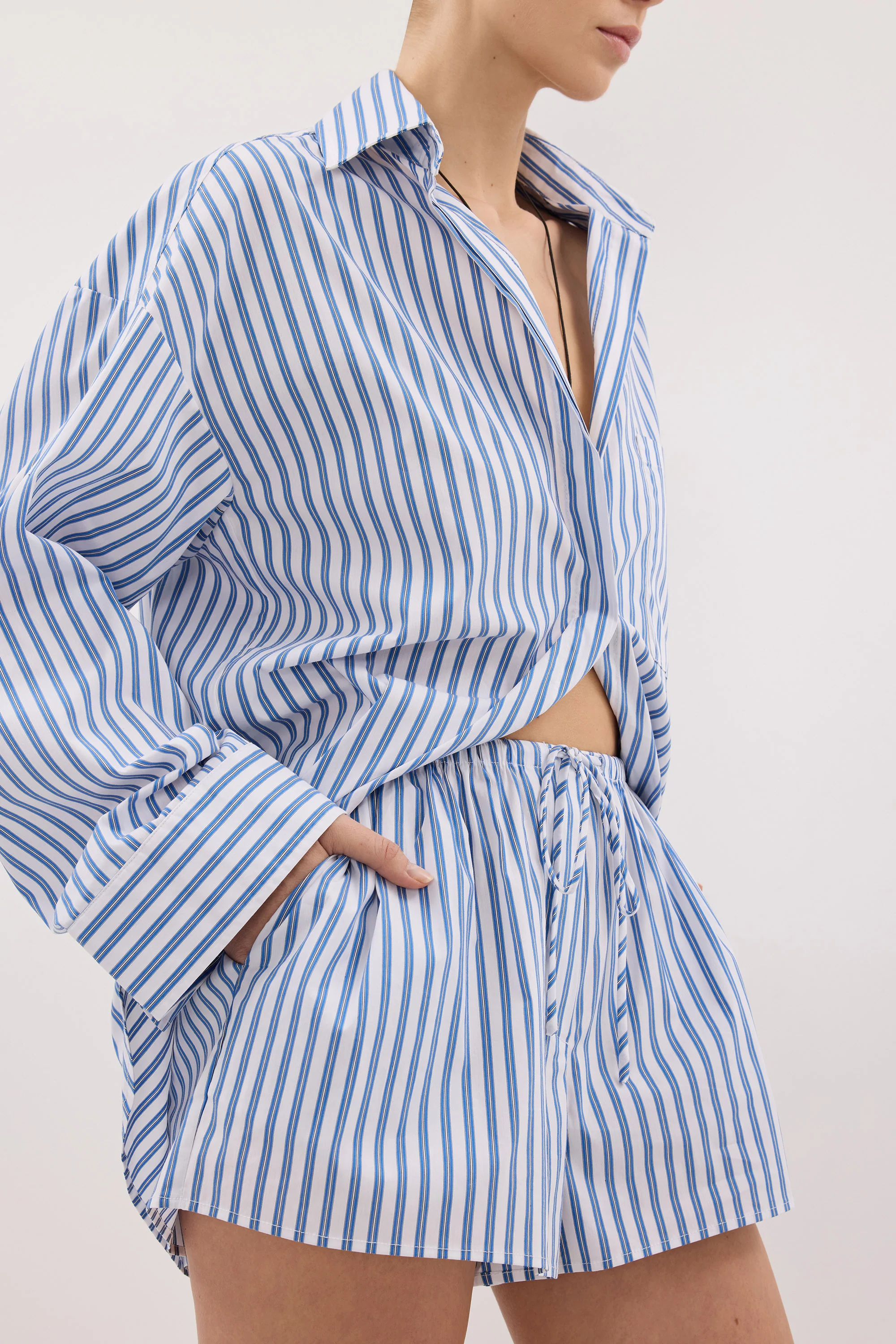 TALISE BLUE STRIPE SHORT - Image 4