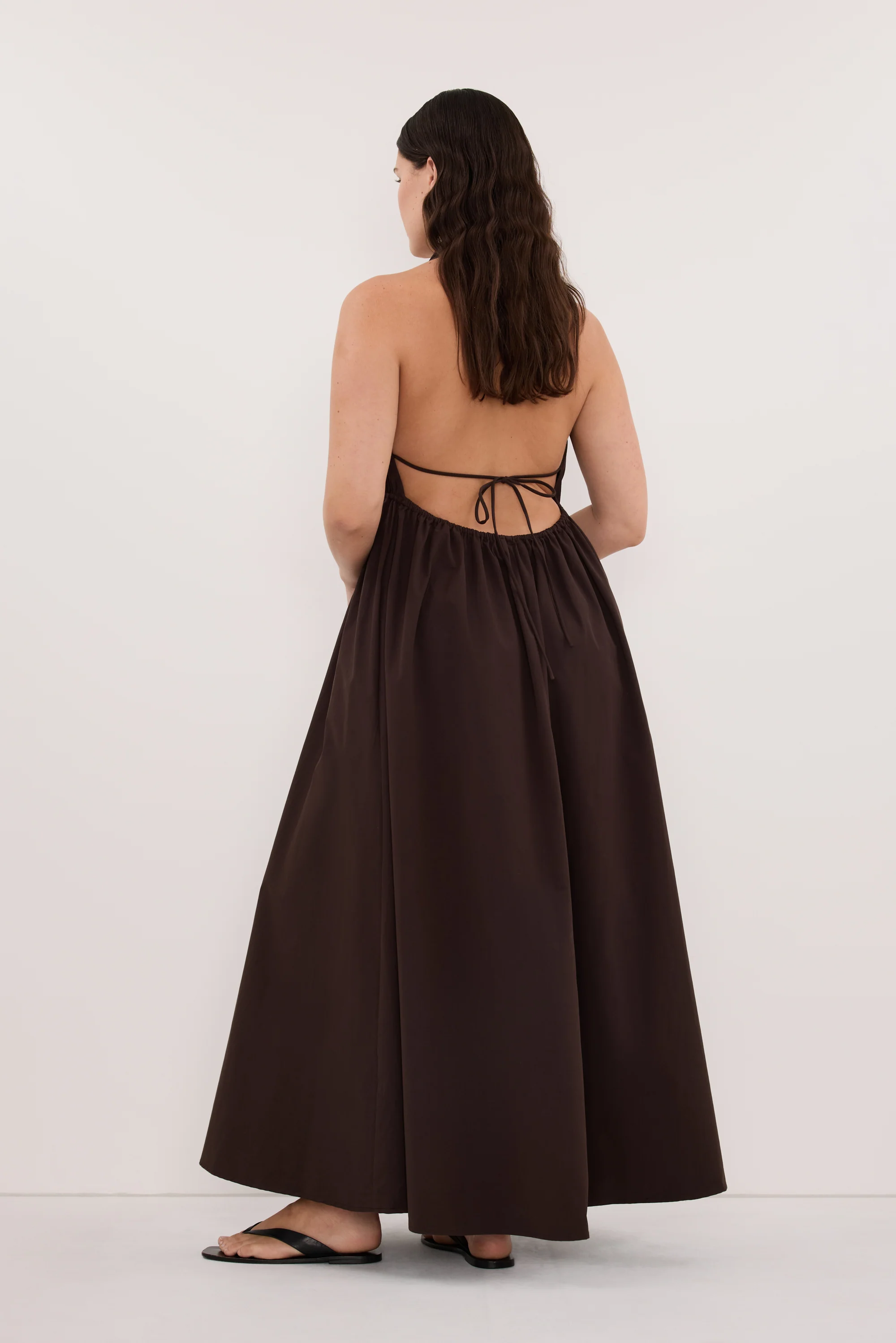 TAMMY BURNT CHOC SLEEVELESS COTTON MIDI DRESS - Image 10