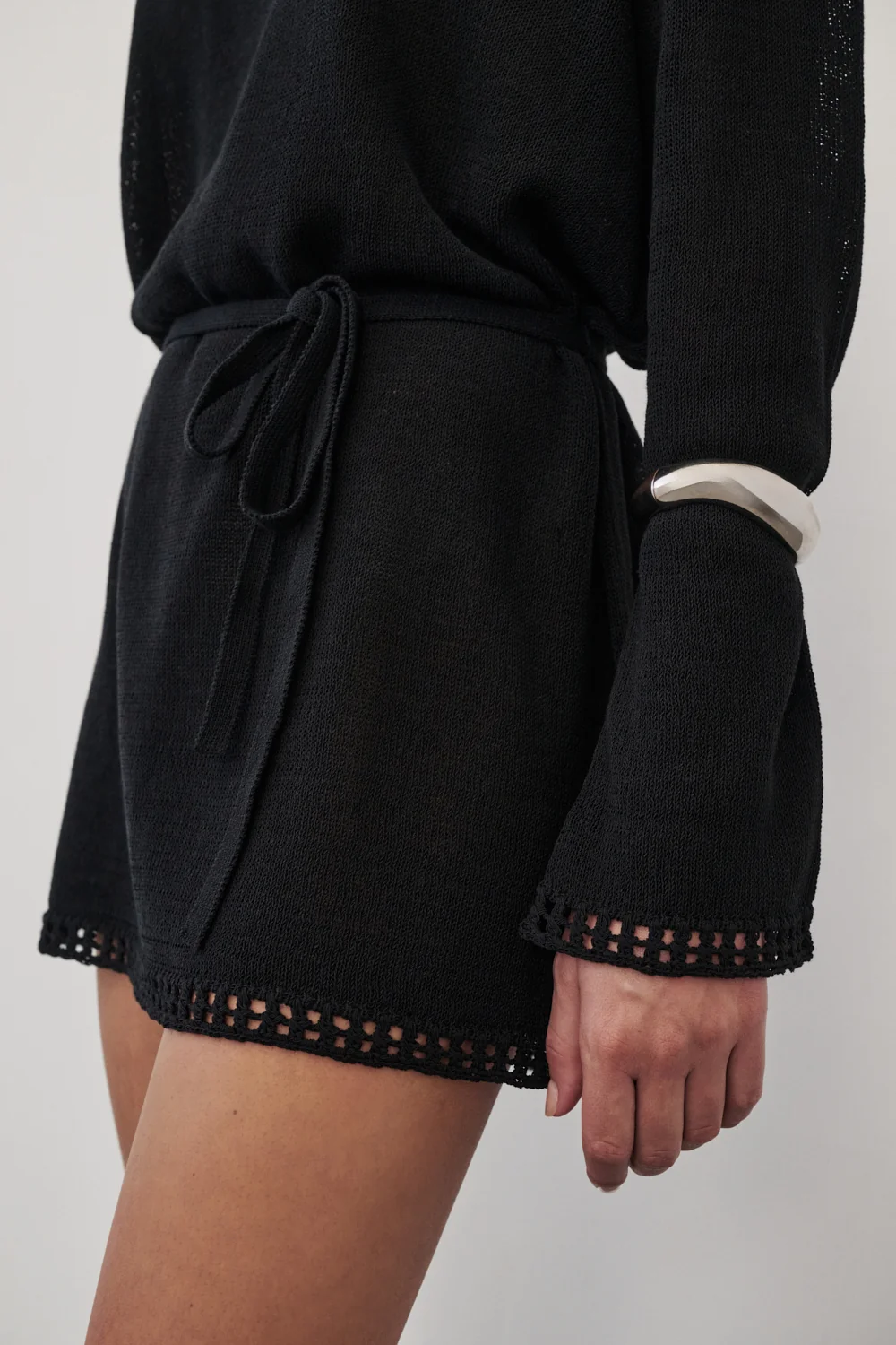 TARI BLACK KNIT LONG SLEEVE MINI DRESS - Image 5