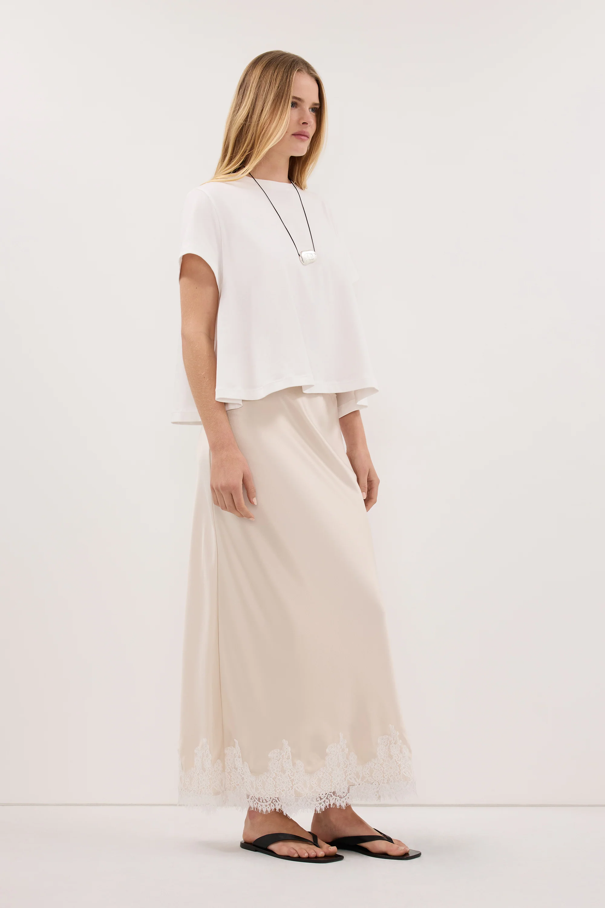 TATUM WHITE SHORT SLEEVE COTTON TEE - Image 3