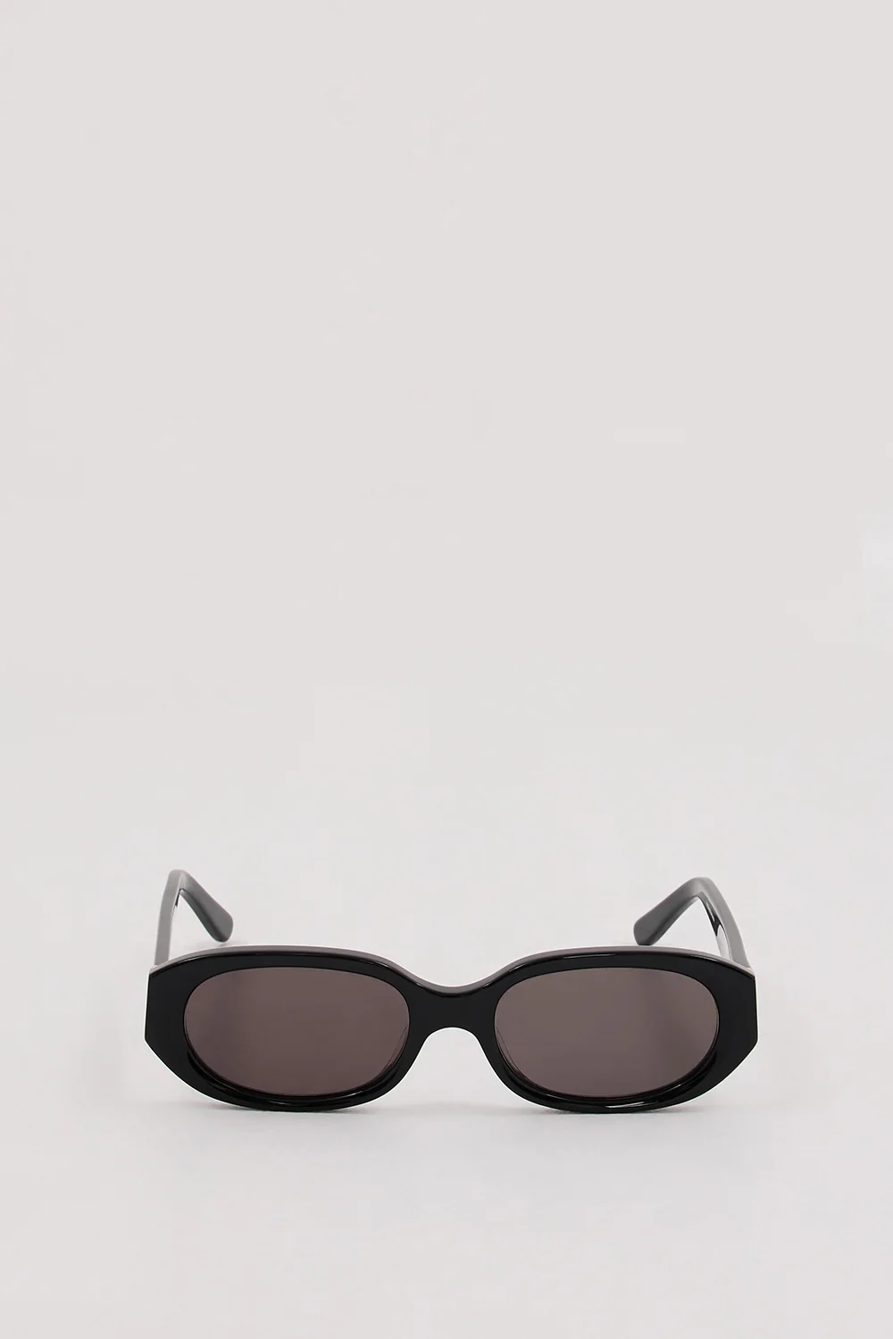 VELVET CANYON BLACK MANNEQUIN SUNGLASSES